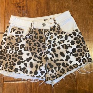 Super hot mob leopard denim cut offs 26